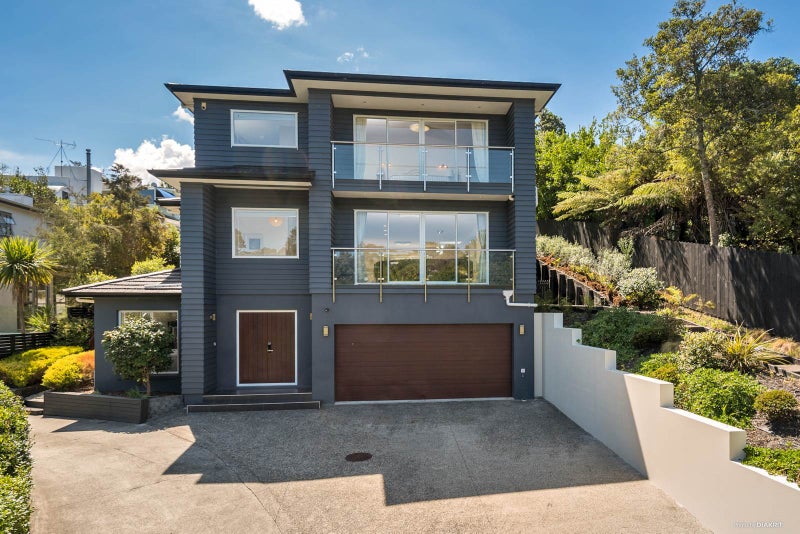 19 Kahikatea Close, Campbells Bay, Auckland - Carousel 1