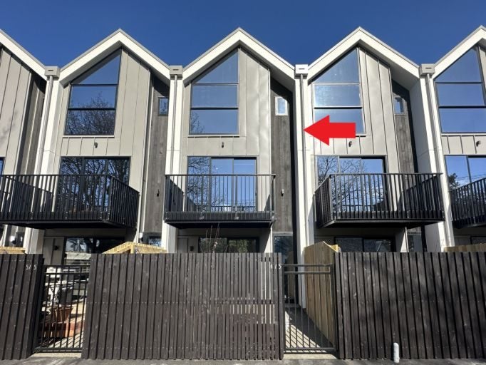 4/5 Ward Street, Addington, Christchurch - Carousel 1