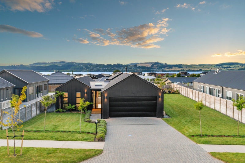 7 Tuapapa Road, Wharewaka, Taupo - Carousel 1