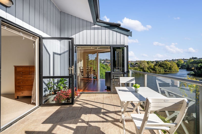 30A MacPherson Street, Meadowbank, Auckland - Carousel 1