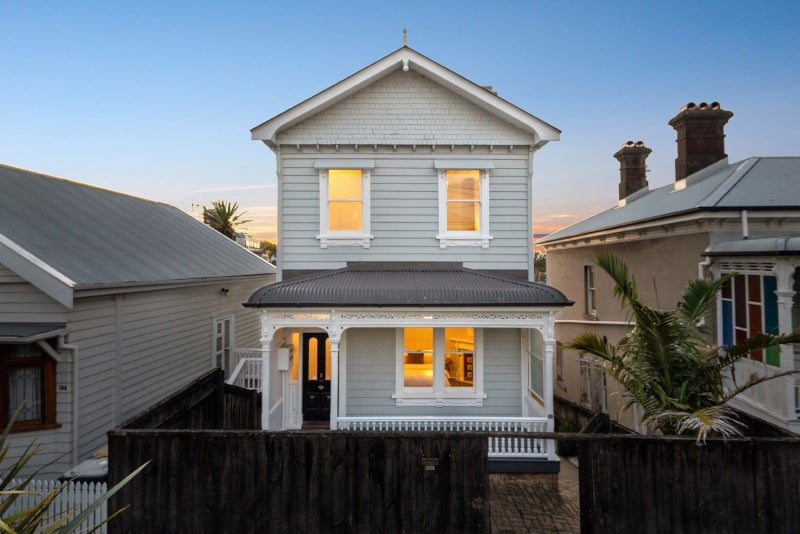 20 Dedwood Terrace, Saint Marys Bay, Auckland - Carousel 2