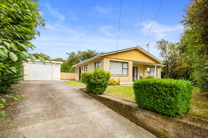 2 Kairimu Street, Stokes Valley, Lower Hutt - Carousel 16