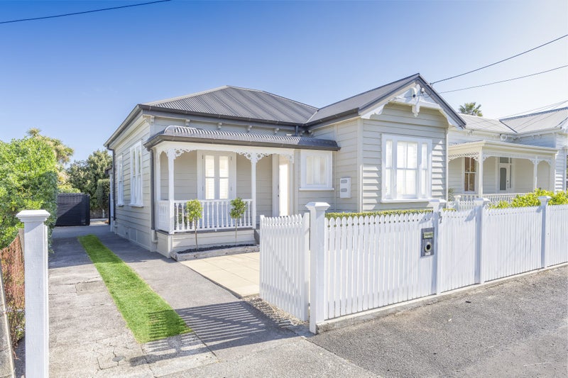 92 Burnley Terrace, Sandringham, Auckland - Carousel 2