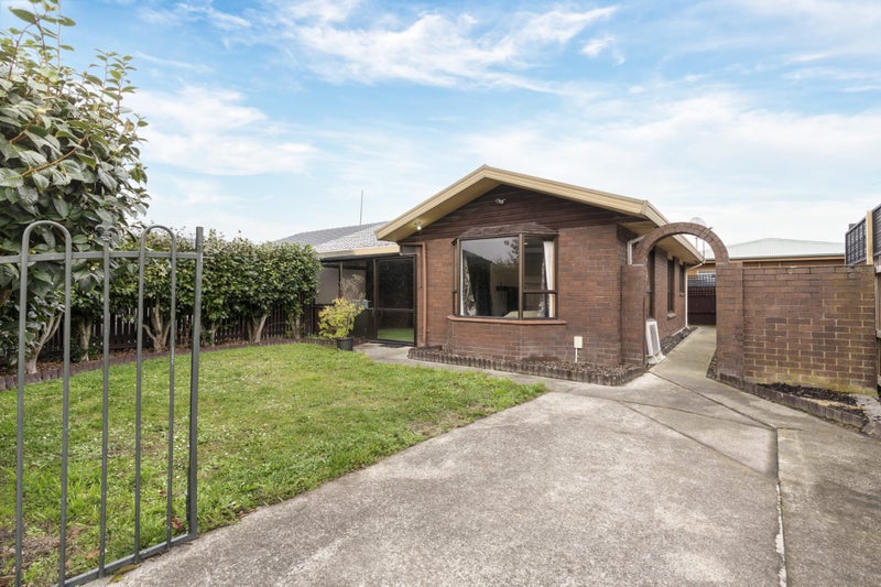 2/5A Kilburn Street, Bishopdale, Christchurch - Carousel 1