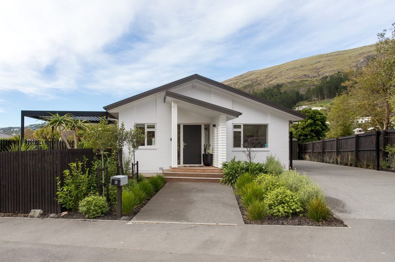 10 Finnsarby Place, Sumner, Christchurch - Carousel 23
