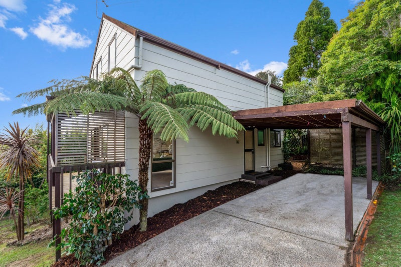 1/82 Stott Avenue, Birkdale, Auckland - Carousel 1