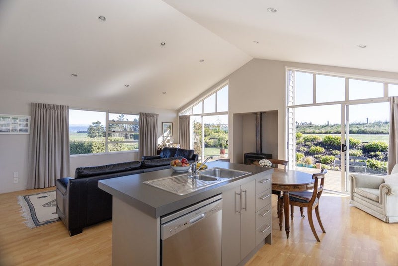 76 Fortification Road, Kakanui - Carousel 2