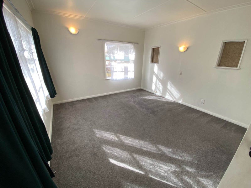 149 Coronation Road, Mangere Bridge, Auckland - Carousel 2