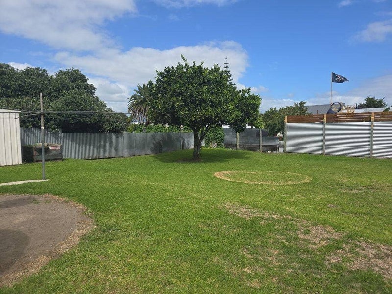 70 Centennial Crescent, Te Hapara, Gisborne - Carousel 13