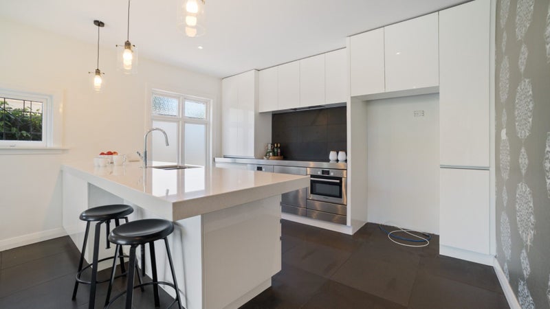 16 Totara Street, Fendalton, Christchurch - Carousel 2