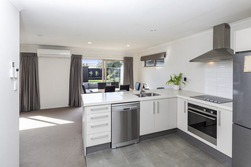 2/274 Burwood Road, Burwood, Christchurch - Carousel 1