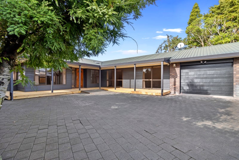 11A Darley Street, Maeroa, Hamilton - Carousel 1