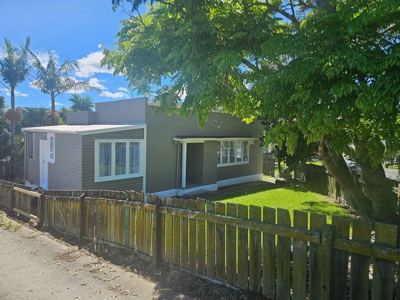 59A Ernie Pinches Street, Wesley, Auckland - Carousel 1