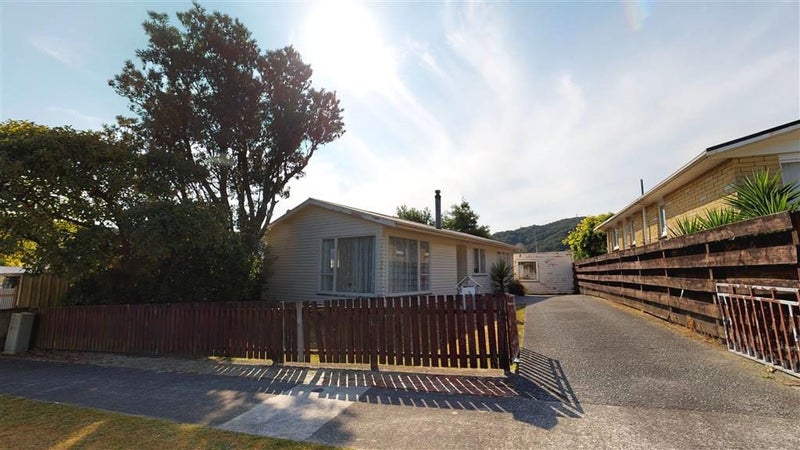 15 Mitimiti Grove, Wainuiomata, Lower Hutt - Carousel 1