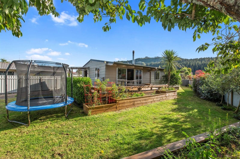 22 Chapman Place, Fairy Springs, Rotorua - Carousel 1