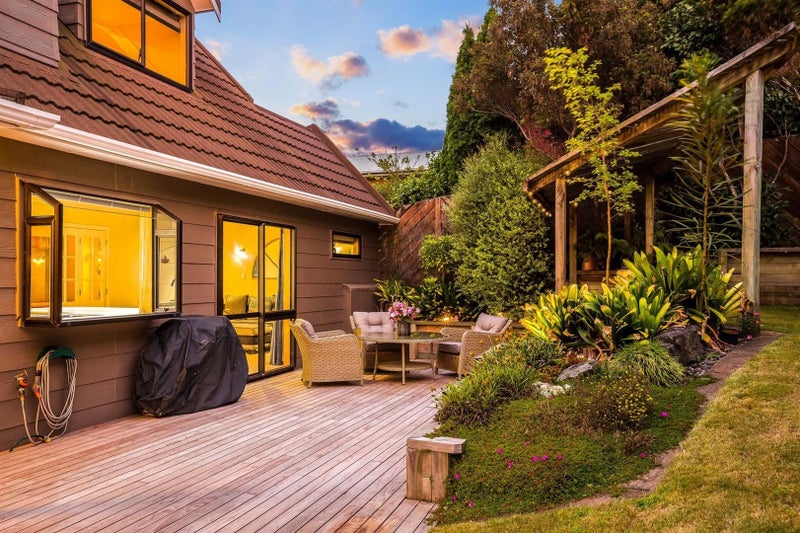 12 Kinloch Place, Papakowhai, Porirua - Carousel 2