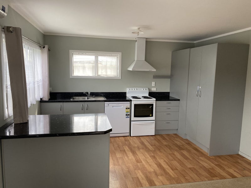 10 Lindsay Crescent, Nawton, Hamilton - Carousel 2