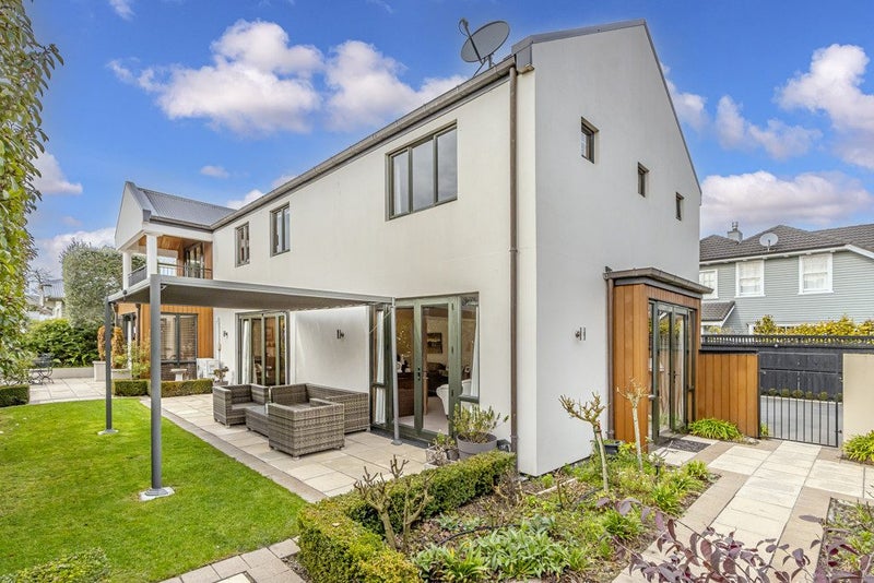 100 Straven Road, Fendalton, Christchurch - Carousel 2