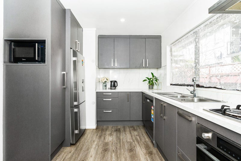 16A Abbotsford Street, Whitiora, Hamilton - Carousel 2