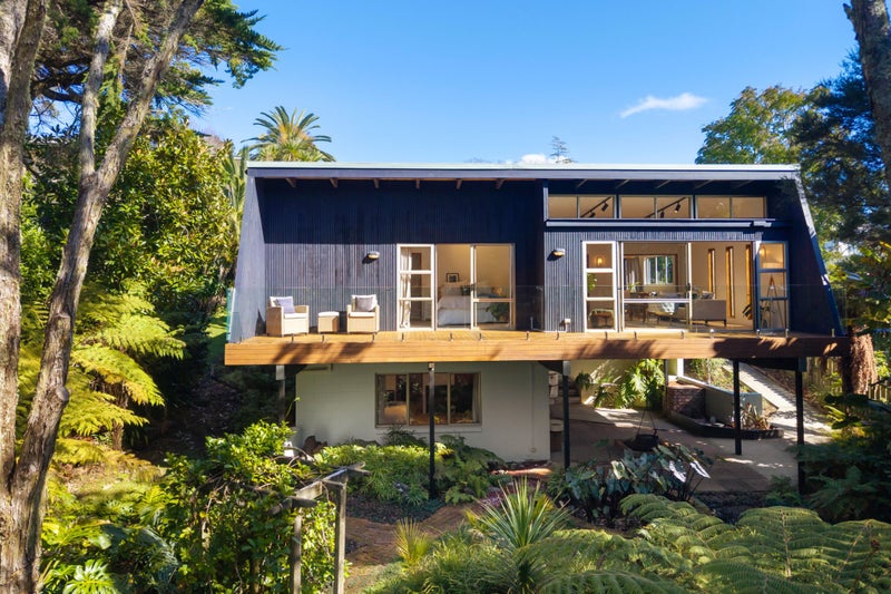 16 Vienna Place, Birkenhead, Auckland - Carousel 1