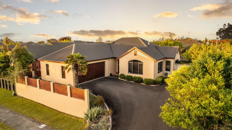 12 Haswell Place, Huntington, Hamilton - Carousel 1