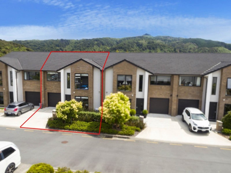 11 Ashington Road, Silverstream, Upper Hutt - Carousel 2