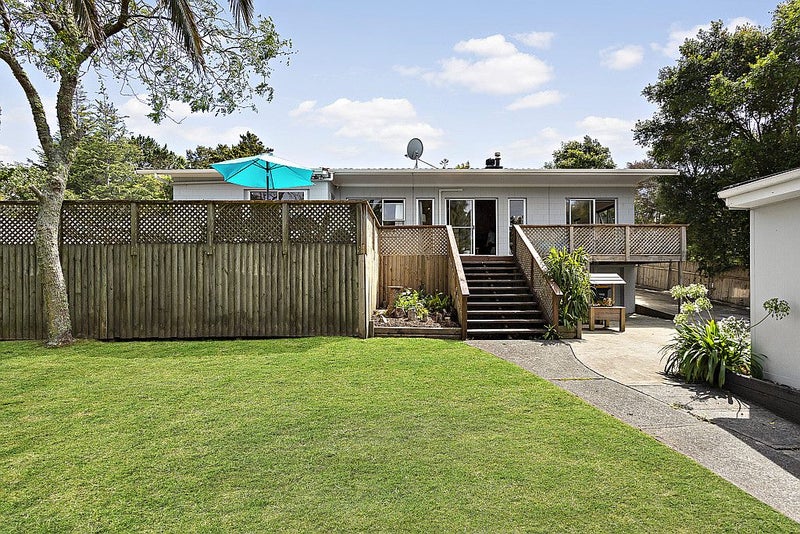19 John Road, Stanmore Bay, Whangaparaoa - Carousel 1
