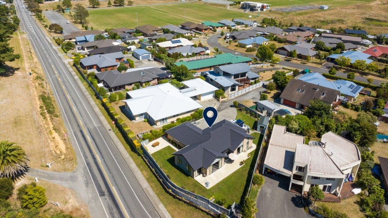 10 Admiralty Place, Waikawa, Picton - Carousel 32