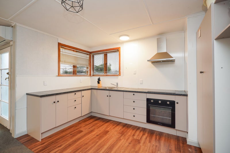 82 Lithgow Street, Glengarry, Invercargill - Carousel 2