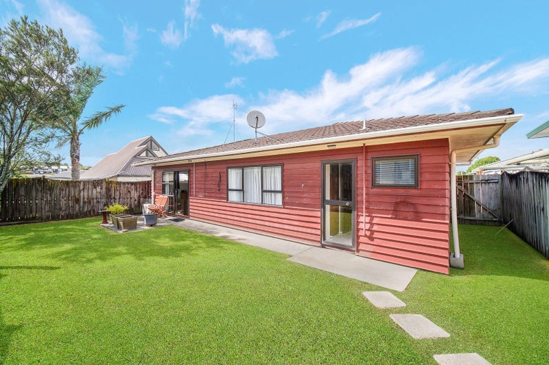 3/86 Howe Street, Howick, Auckland - Carousel 11