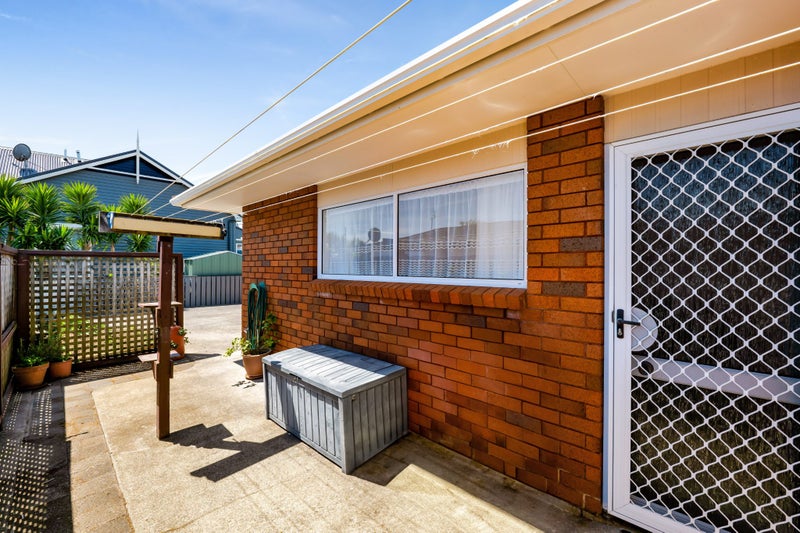 1/20 Tukapa Street, Westown, New Plymouth - Carousel 23