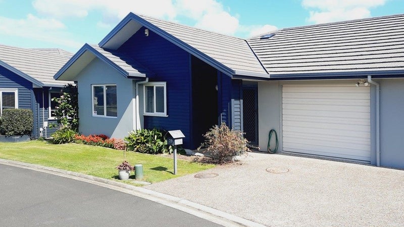 29 Bridgewater Way, Pyes Pa, Tauranga - Carousel 1