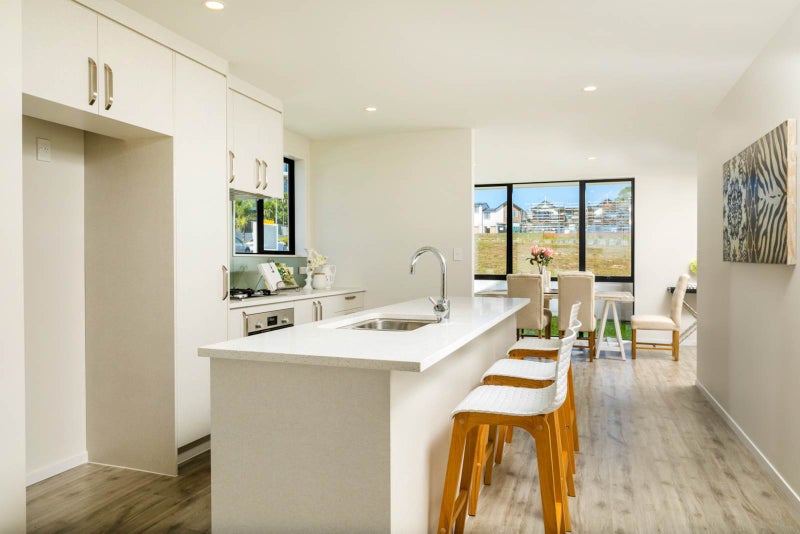 22 Seafarer Crescent, Stanmore Bay, Whangaparaoa - Carousel 2
