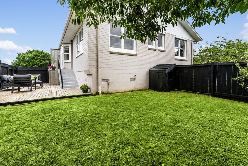 1/38 Whytehead Crescent, Kohimarama, Auckland - Carousel 1