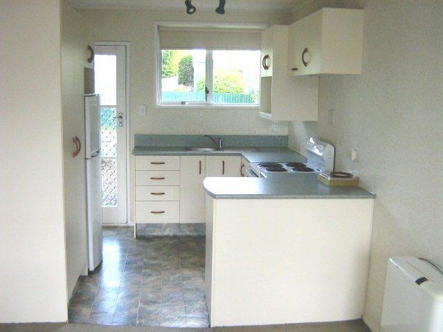 13A Holloway Place, Forest Lake, Hamilton - Carousel 2