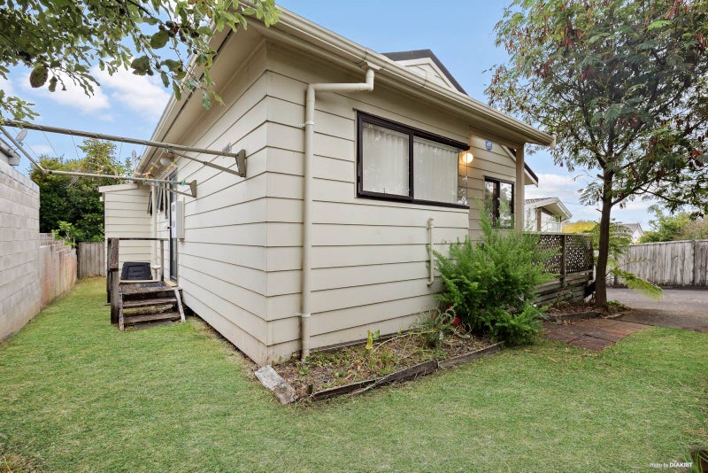 2/233 Forrest Hill Road, Forrest Hill, Auckland - Carousel 2