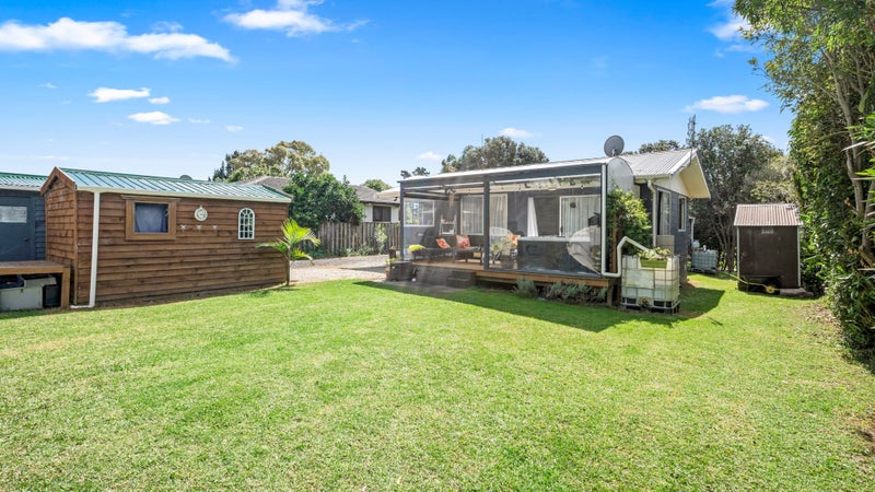 27 Beachlands Road, Beachlands, Auckland - Carousel 1