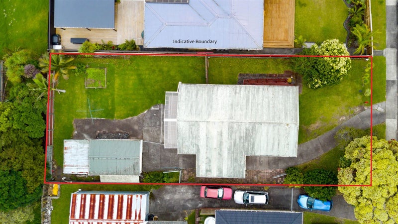6 Robert Burke Place, Henderson, Auckland - Carousel 2