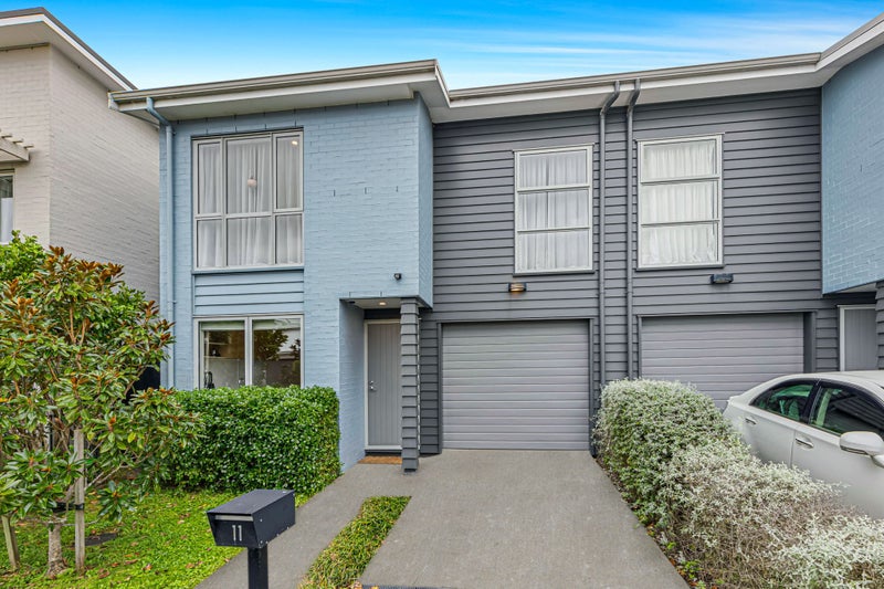 11 Samuel Cassidy Avenue, Swanson, Auckland - Carousel 1