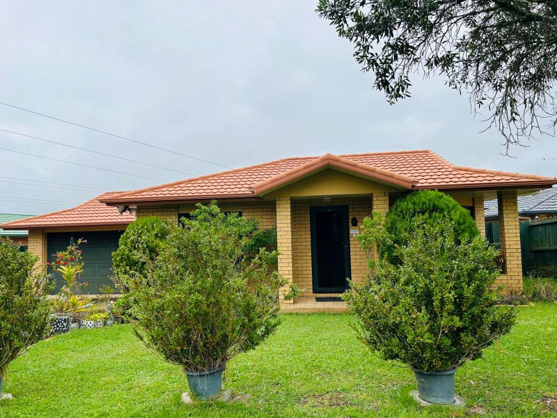 13 Eastland Road, Flat Bush, Auckland - Carousel 1