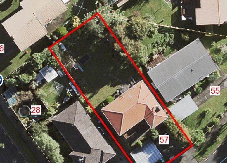 57 Rosamund Avenue, New Windsor, Auckland - Carousel 1