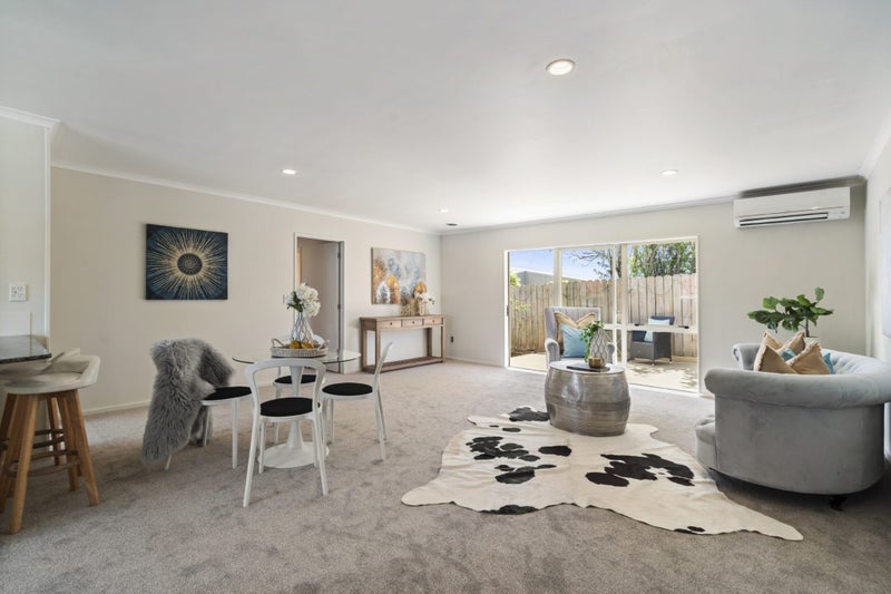 3/8 Crewe Close, Albany, Auckland - Carousel 2