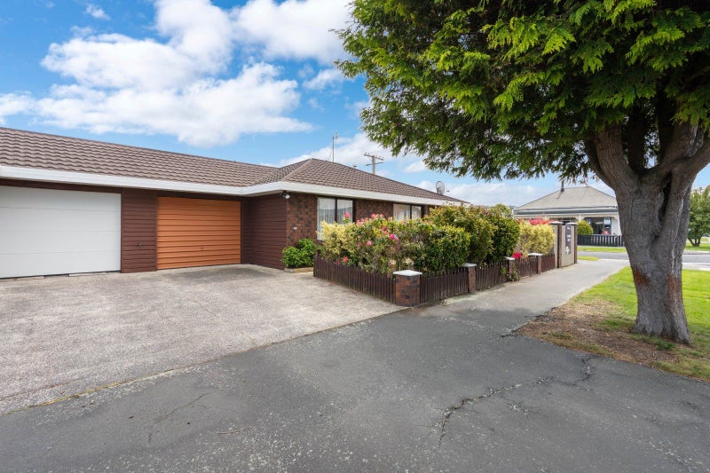 13A Young Street, Saint Kilda, Dunedin - Carousel 2