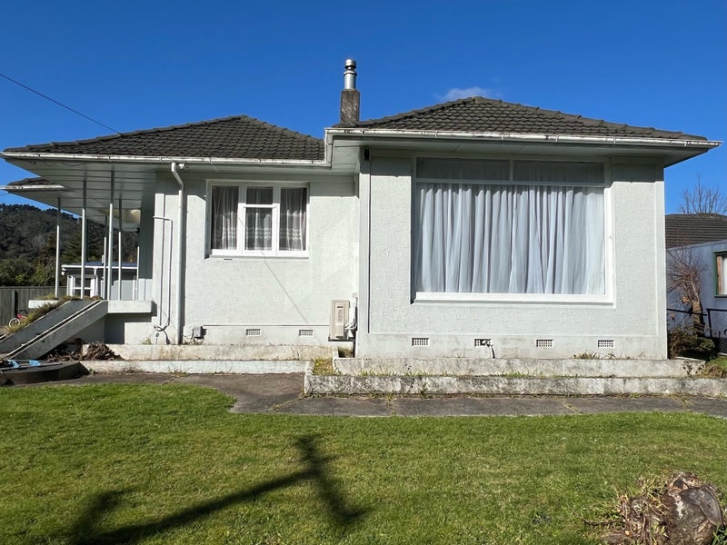 21 Rawhiti Street, Stokes Valley, Lower Hutt - Carousel 1