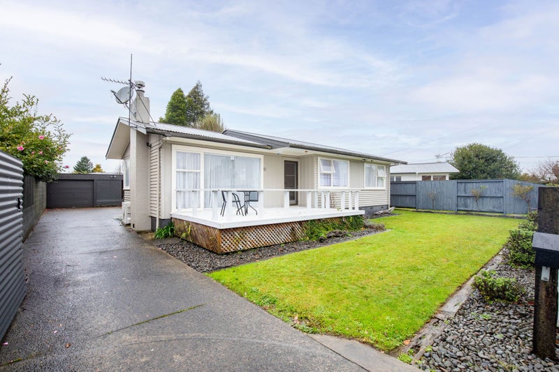 6 Colstone Street, Glenview, Hamilton - Carousel 1