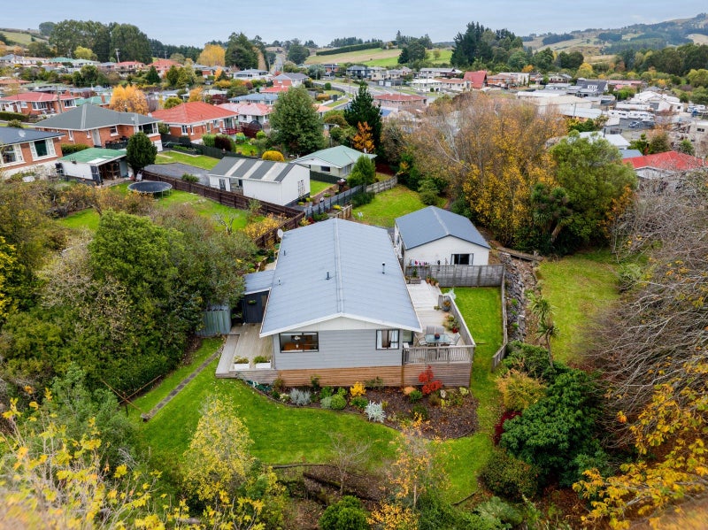 40 Brighton Road, Green Island, Dunedin - Carousel 1