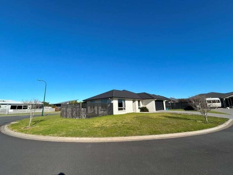 1 Jeffs Way, Papamoa Beach, Papamoa - Carousel 1