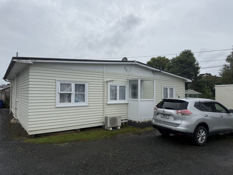 54 Ferry Parade, Herald Island, Auckland - Carousel 1