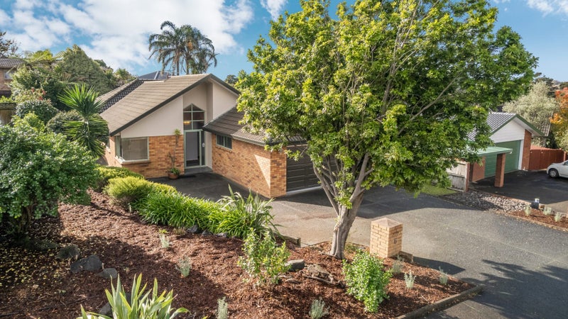 6 Millstream Drive, Henderson, Auckland - Carousel 1