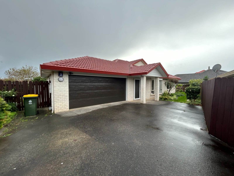 2/5 Bowscale Place, Northpark, Auckland - Carousel 2